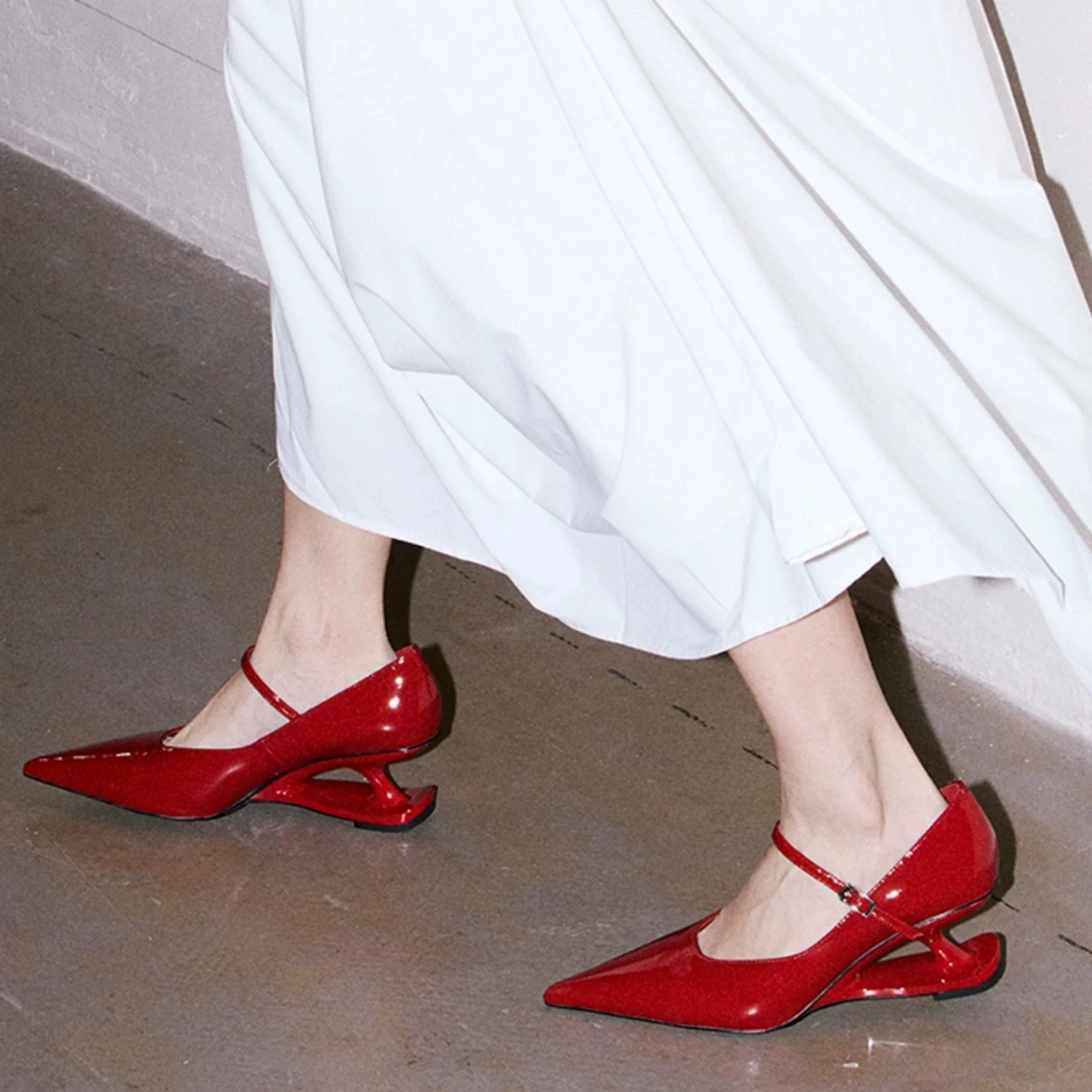 Fashion Pointed Toe Special Heels Stylish Mary Jane Patent Leather Elegant Women High Heel Pumps