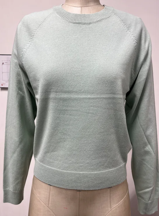 Women's Casual Solid Pattern Knit Sweater Crew Neck With Raglan Sleeves Cropped Style Great For Spring Relaxed Gatherings
