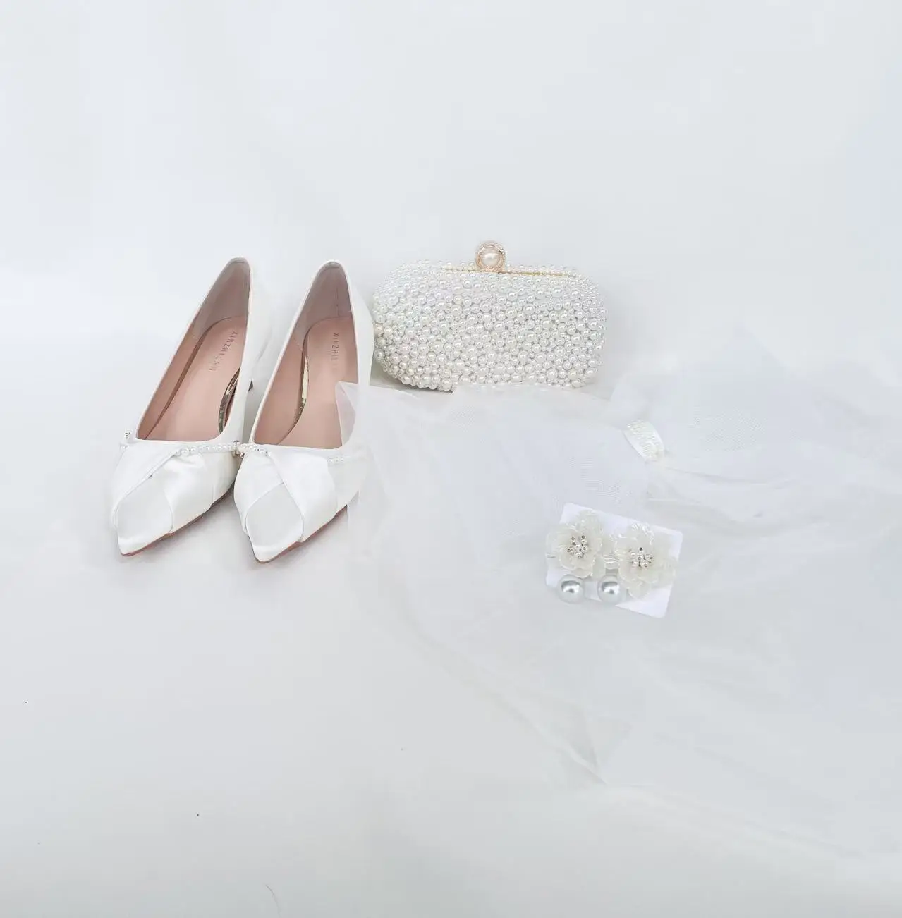 Ladies Bride Shoe Pointed Toe Stiletto Wedding Shoes Set White Silk Bow Large Size 5 Cm Heel Wedding Shoes For Bride