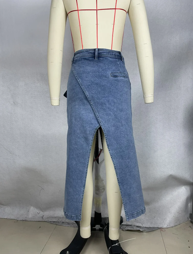 Ladies' Rivet Denim Skirt With Large Flower Decorations, Fashionable Half-length Skirt