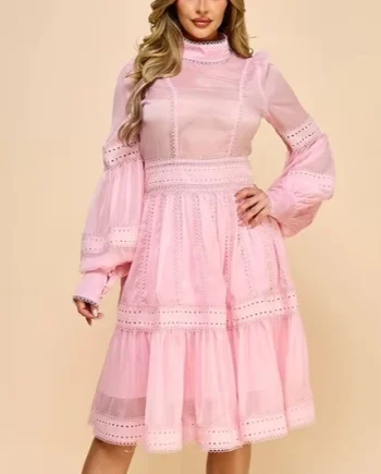 Elegant Lady Sweet Chiffon Dress With Lace Decoration Natural Waistline Woven Weaving Method