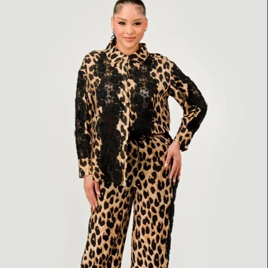 Lady's Vintage Lace Cut-out Patchwork Leopard Print Set Long Daily Wear Tops With Button Decoration For Autumn