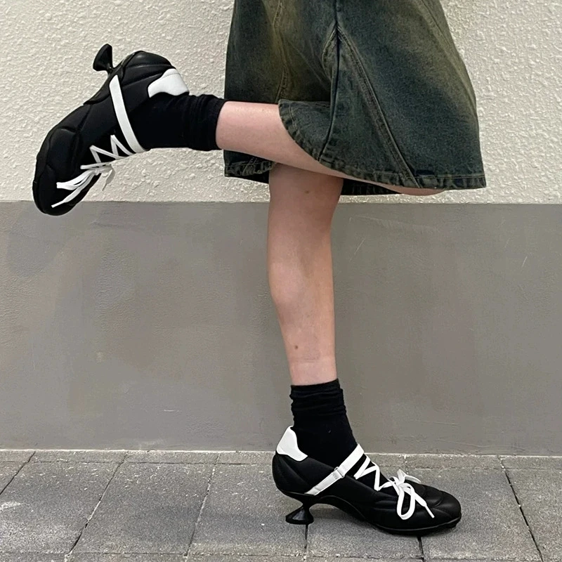 Fashion Ladies Ballet Kitten Heel Shoes Lace-up Women Mary Janes Soccer Design Sole Sneaker With Heel