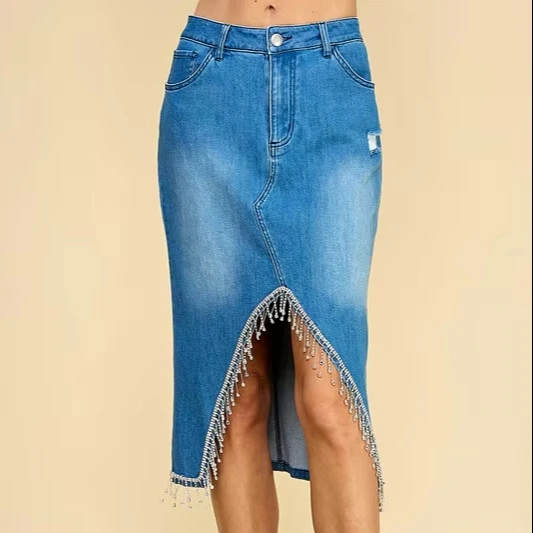 Ladies' Slim-fit Denim Skirt With Chain Fringe And Button Waist Decoration For Summer