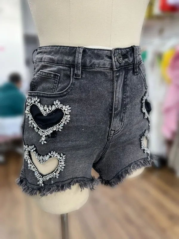 Women's Rhinestone Love Denim Shorts-rough Leg, Hollow Details, Suitable For Beach Vacation, Daily Wear
