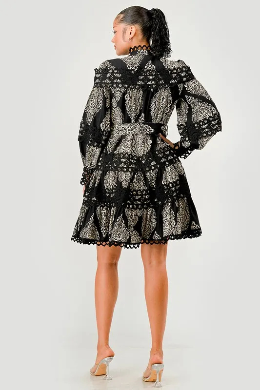 Women's Floral Printed Short Dress With Lace Trim Natural Waistline Woven Decoration And Digital Printing