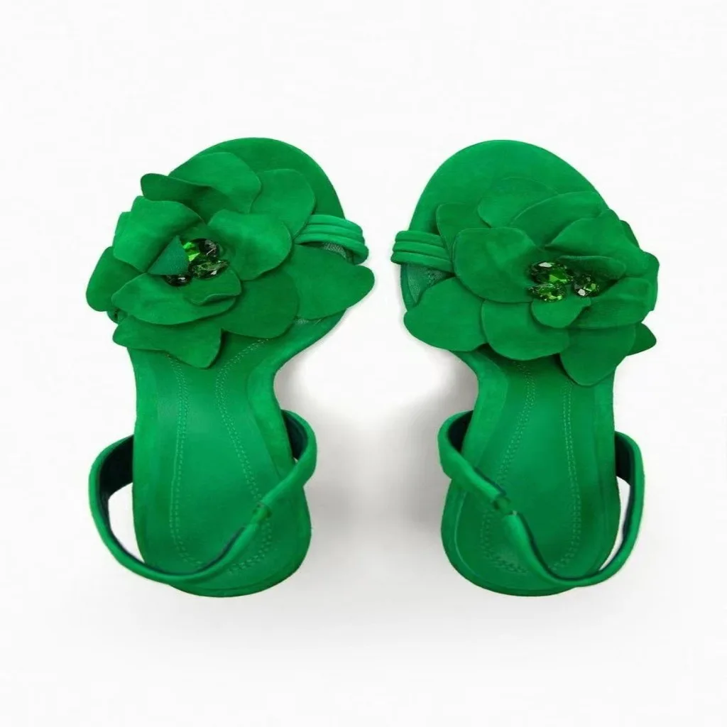 2023 Summer New Women's Outerwear Open Toe Round Head Celebrity Sexy Flower Decoration Stiletto Women Heel Sandals