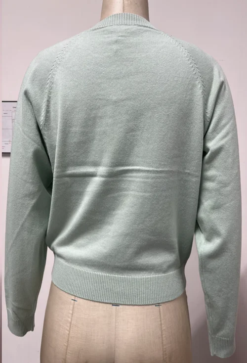 Women's Casual Solid Pattern Knit Sweater Crew Neck With Raglan Sleeves Cropped Style Great For Spring Relaxed Gatherings