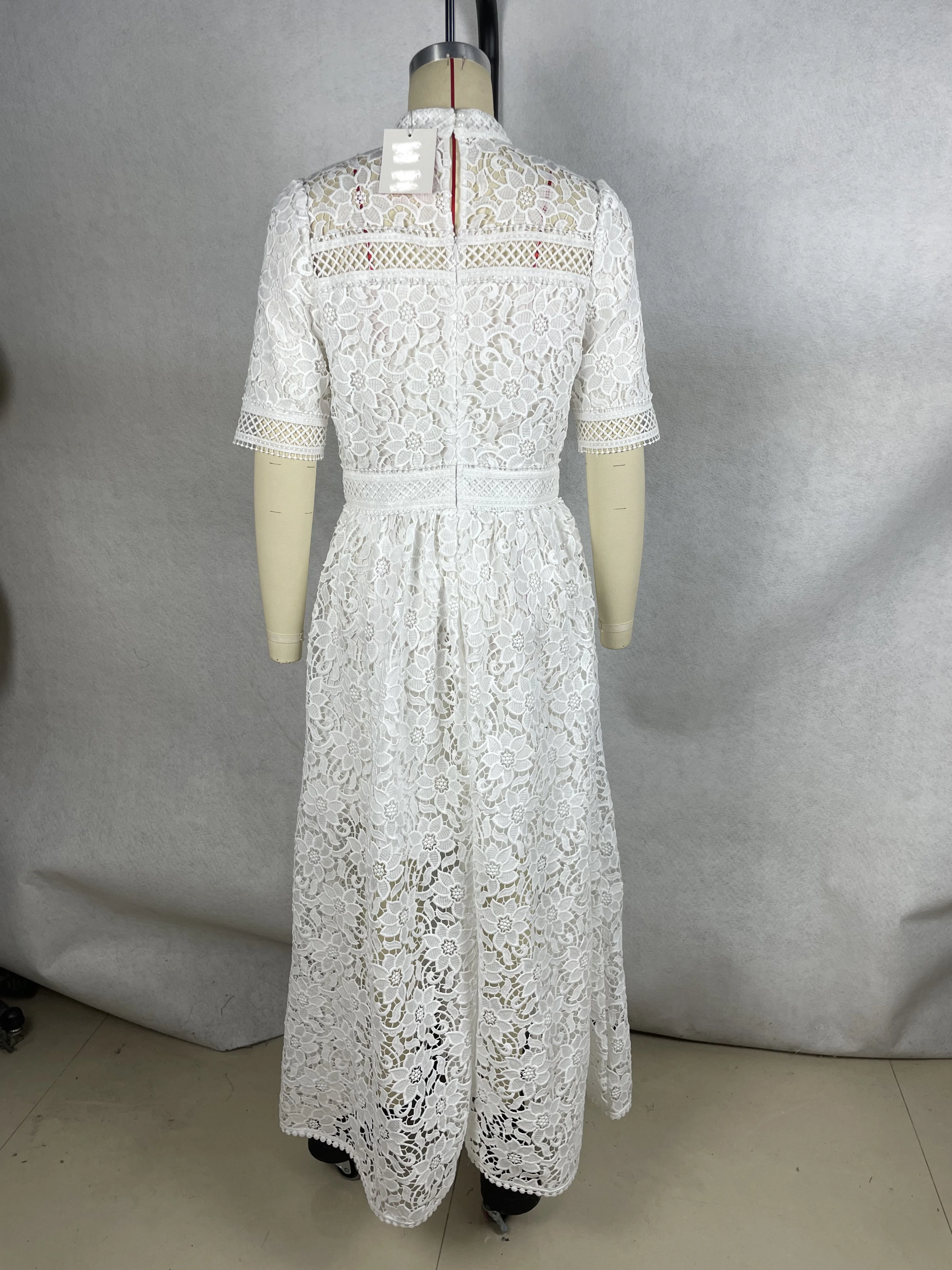 Ladies' Vintage Style Sheer Lace Dress Casual Elegant Long Dress Short-sleeve Embroidered Natural Waistline Woven Weaving Method