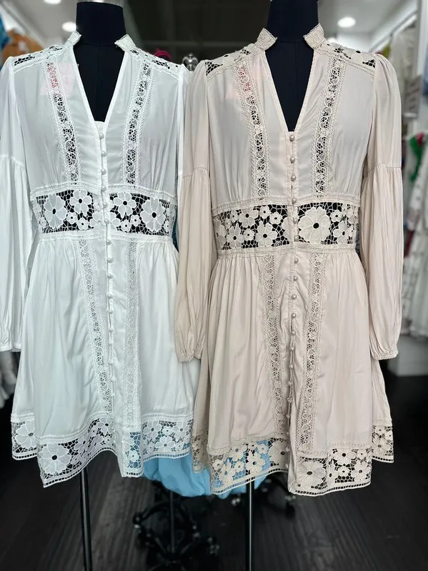 Women's Popular Bohemian Style Dress Lantern Sleeve V-neck Lace Hollow Stitching Single-breasted Midi Dress