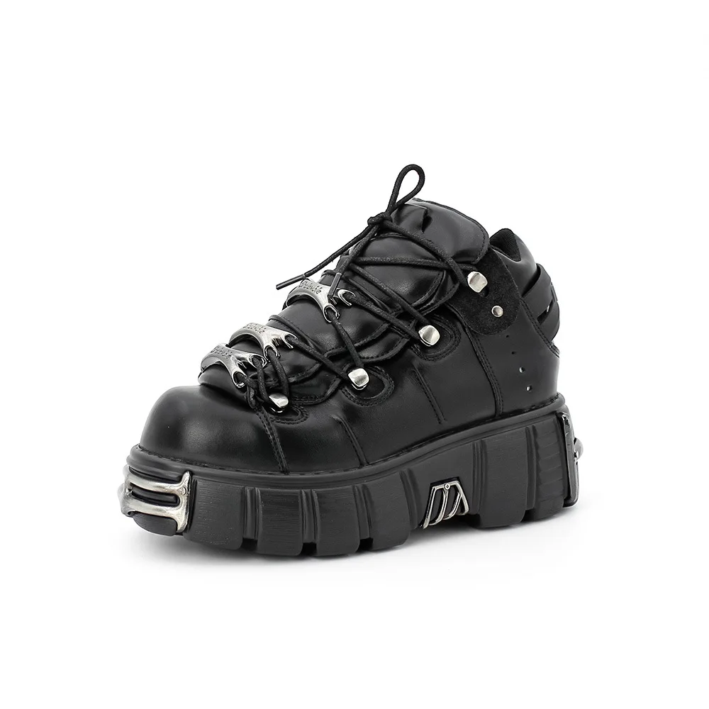Winter Fashion Round Toe Metal Shoes Thick Sole Ladies Low Top Punk Style Women Chunky Platform Black Leather Boots